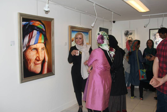 تصویر نمایشگاه استاد مینوشکا مصطفایی