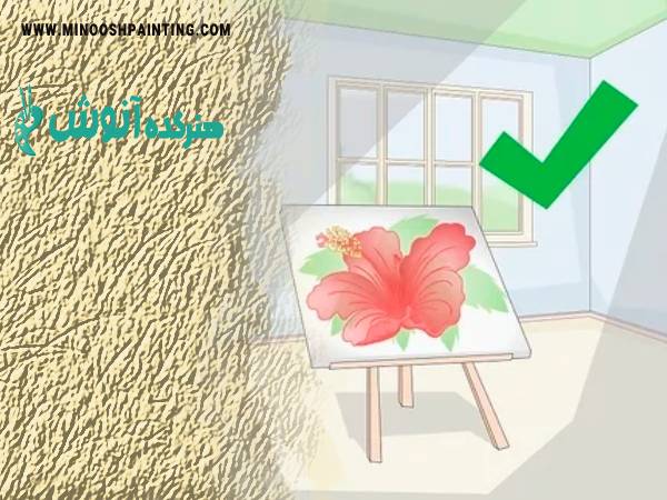 خشک کردن نقاشی در یک اتاق بزرگ و روشن با رطوبت کم