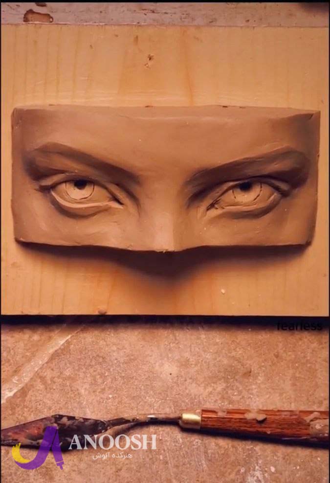 مجسمه سازی با گل