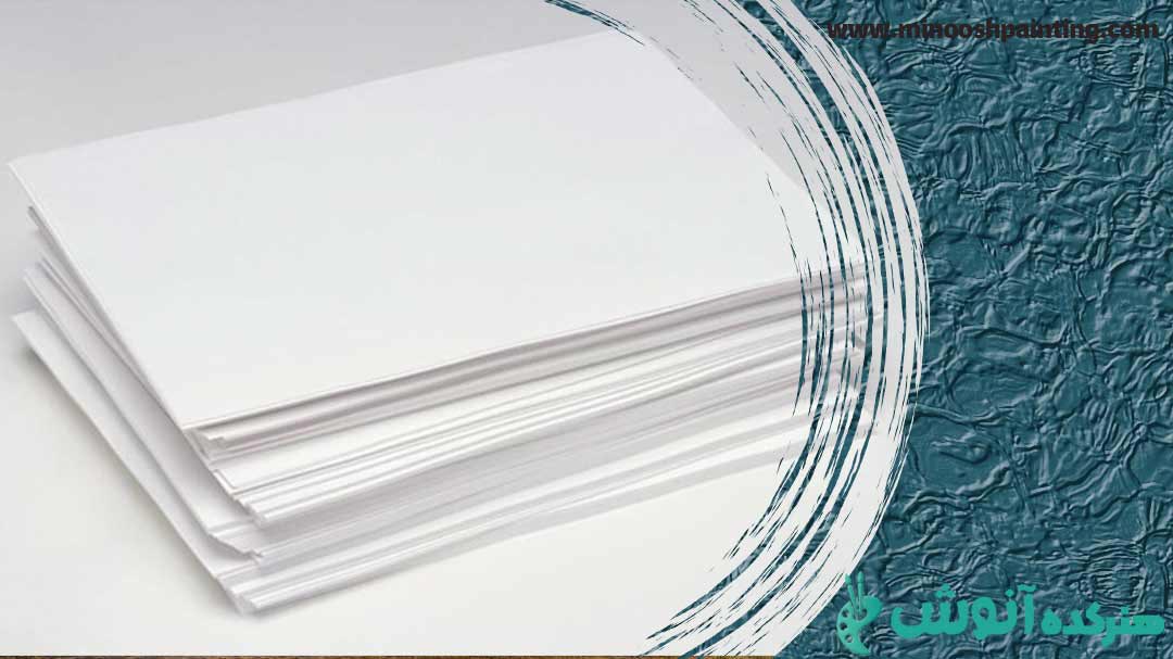 تصویر چندین کاغذ انباشته شده روی هم برای مقاله کاغذهای مناسب در طراحی 